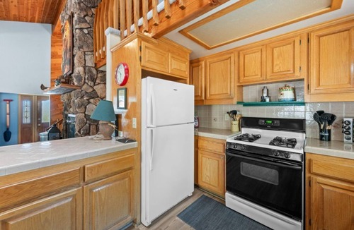 Big Bear Lake Cabin | Lakeview Haven- Luxury Retreat