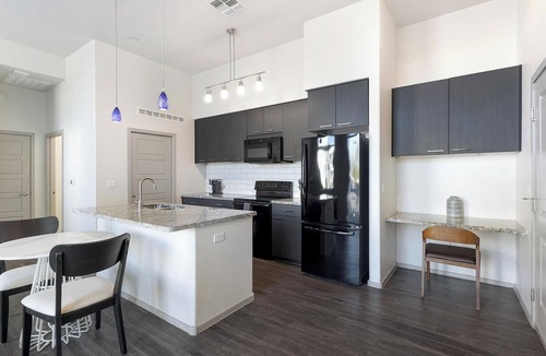 Arrowhead Ranch Apartment | Landing | Chic 1BD, Gym
