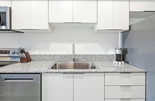North Mountain Apartment | Landing | Chic 1BD, Pool, Gym