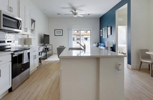 Casas Adobes Apartment | Landing | Incredible 2BD, Pool