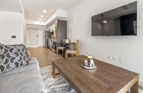 North Mountain Apartment | Landing | Modern 1BD, Pool, Gym