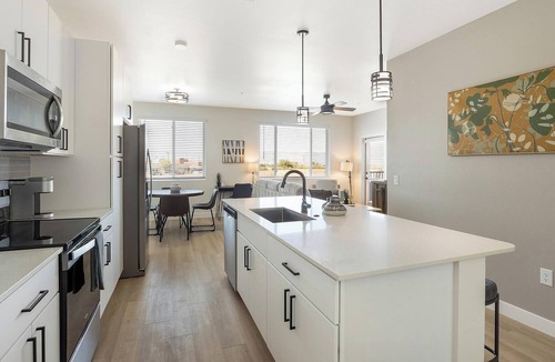 Casa Grande Apartment | Landing | Modern 1BD, Clubhouse, Gym