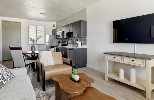 Maryvale Village Apartment | Landing | Modern 2BD, Gym, Clubhouse