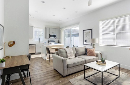 Maryvale Apartment | Landing | Modern 2BD, Gym