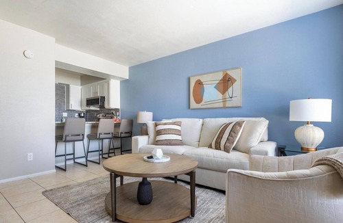 Maryvale Apartment | Landing | Spectacular 1BD in Maryvale Village