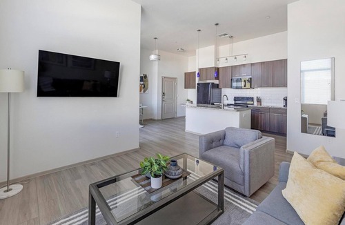 Arrowhead Ranch Apartment | Landing | Stunning 1BD, Gym