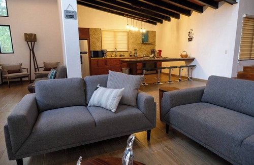 Mazamitla Cabin | Large family cabin "Olivo" surrounded by forest and tranquility.