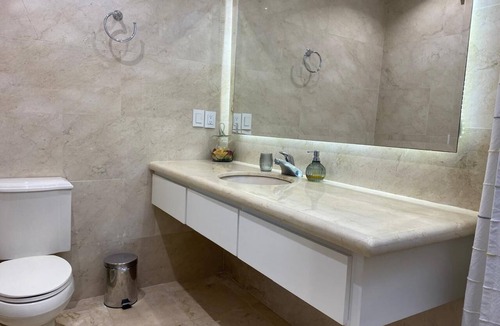 Las Gaviotas House | LARGE ONE-STORY HOUSE WITH 6 BEDROOMS 6 BATHROOMS, 5 BLOCKS FROM THE BEST BEACHES