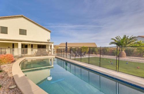 Coolidge House | Large Pool & Yard w/Bocce: Oasis in Coolidge!