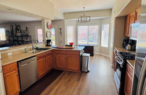 Corona de Tucson House | Large secondary primary bedroom with private bathroom in peaceful, stylish home