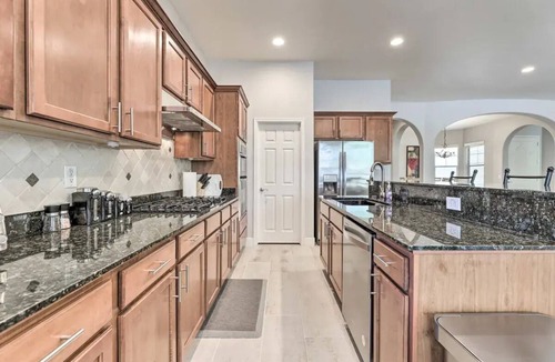 Southern Highlands House | Large Serene Home in Gated Community Near South Mountain