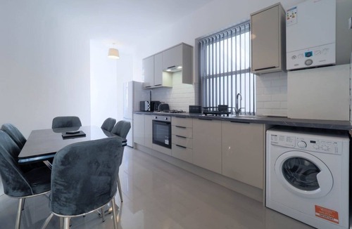 Haverstock Apartment | Large Spacious 4 Bed Luxurious Flat In Camden Close To Camden Market