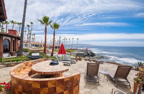 Las Gaviotas House | Las Gaviotas Front Row