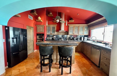 Zona Hotelera Apartment | Las Mañanitas Penthouse at Oceanfront with Breathtaking views of Sea of Cortez