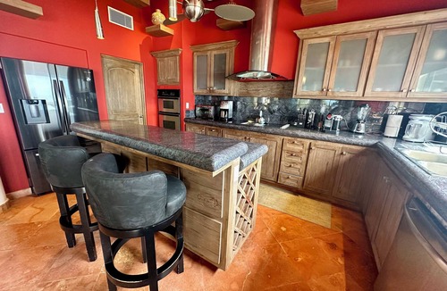 Zona Hotelera Apartment | Las Mañanitas Penthouse at Oceanfront with Breathtaking views of Sea of Cortez