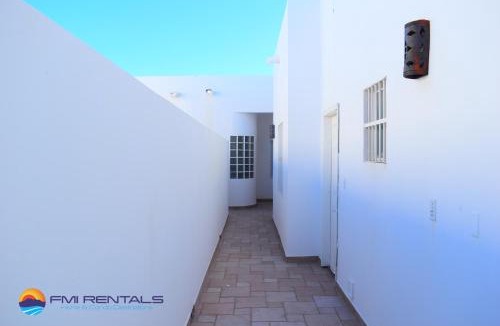 Benito Juarez House | Las Palmas 1-3