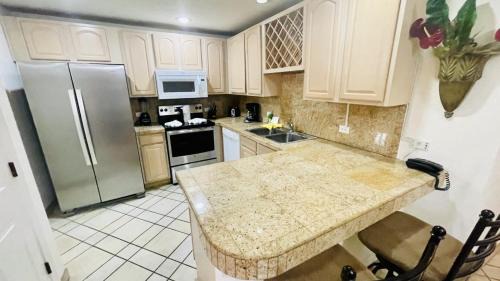 Puerto Penasco Apartment | Las Palmas Resort at Sandy Beach- Condo Grande-605 condo