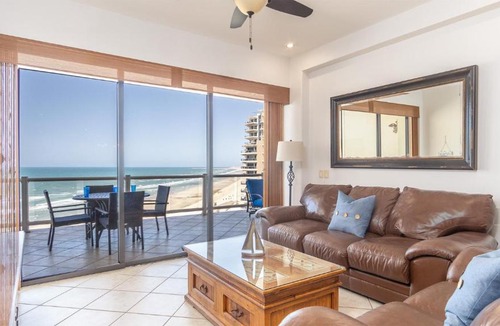 Bella Vista House | Las Palomas 2 BR 2 BA Diamante 707