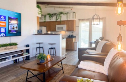 Yuma House | Laura Way · Peaceful, 3BR+King Home W/BBQ, Fire Pit & Huge TV!