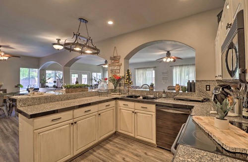 Las Vistas House | Lavish Family Escape w/Game Room in Avondale!