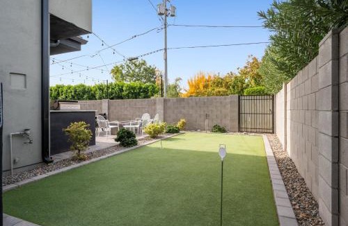 Southwest Village House | Lavish Luxuries in Old Town