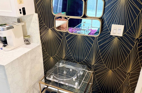 East Village Condo | Le Velours Déco – Art Deco Retreat in East Village