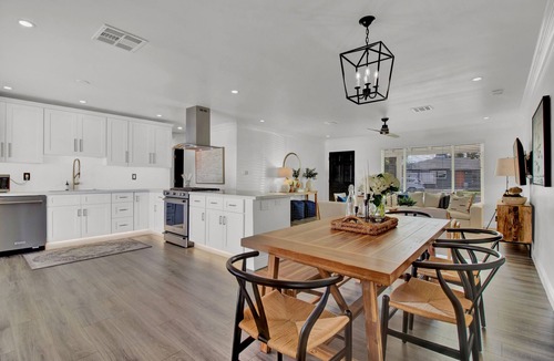 Scottsdale Estates Five House | Level up your Old Town stay- Walk to bars- 2 Kings
