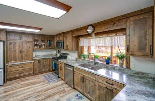 Libby House | Libby Home w/Mountain Views, Gazebo & Fire Pit!
