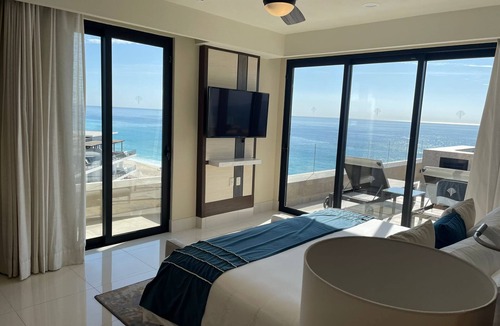 San Jose del Cabo Resort | Like the view? Oceanfront Penthouse, Private Resort with private Terrace & beach
