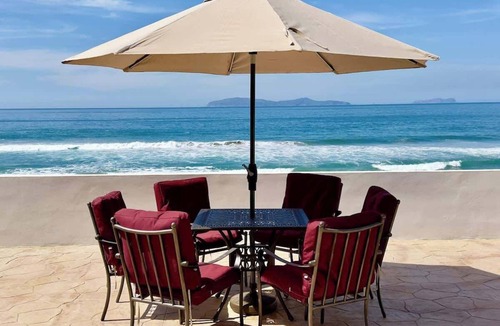 San Antonio del Mar House | Little Pearl- Beachfront Studio for Two