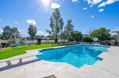 Moon Mountain Vistas House | Live Blissfully