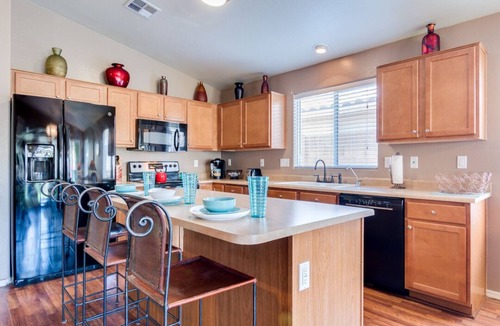 Maricopa House | Livin' la Vida 'copa! Super Home with 4 bedrooms and Pool Table!