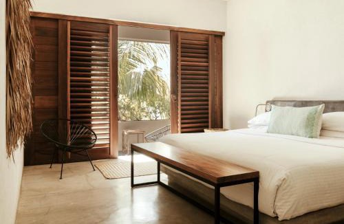 Troncones Hotel | Lo Sereno Casa de Playa