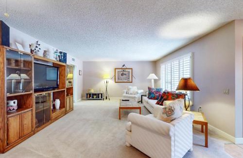 Sun City House | Long-Term Stay in Sun City! Lovely Home w/Patio