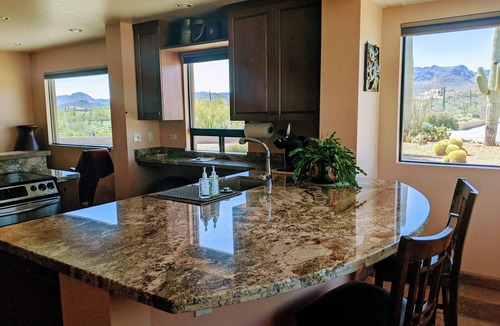 Tucson House | Looking for a getaway? BEAUTIFUL & PRIVATE Guest House! Hiking - Biking - Relax
