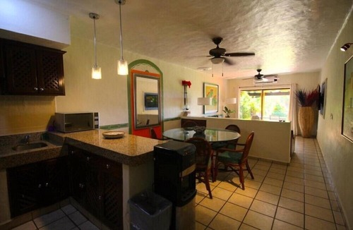 South Hotel Zone Hotel | Los Tules Cozy 2BR Condo with Outdoor Swimming Pool