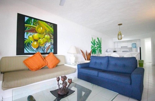 South Hotel Zone Hotel | Los Tules Cozy 2BR Condo with Outdoor Swimming Pool