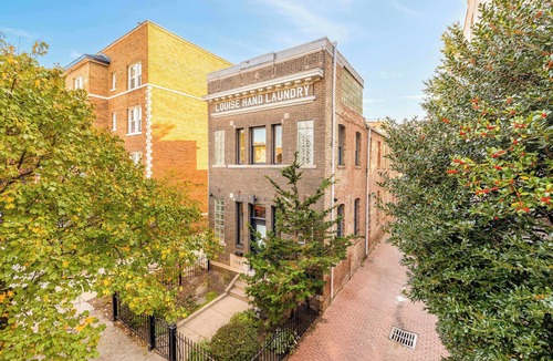Logan Circle Apartment | Louise Hand Laundry | Logan Circle | Rare & Iconic