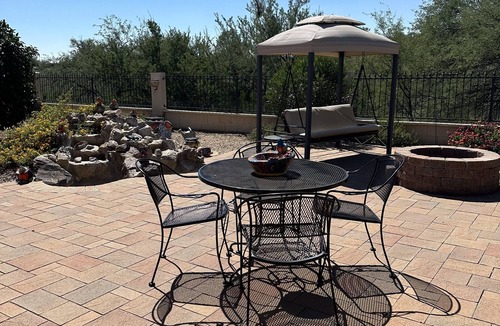 Saddlebrooke House | Lovely 2 bedroom home backing up to natural desert. Lots of amenities.
