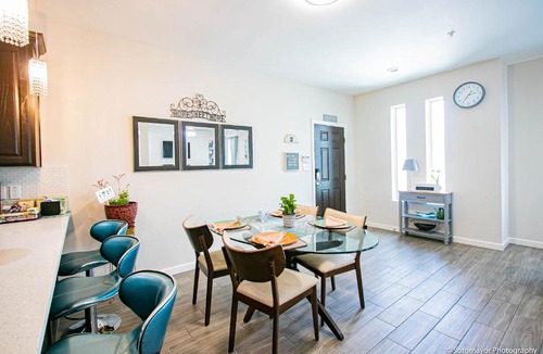 McAllen Apartment | lovely, 3BR near airport,hospitals, mall-shops