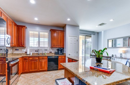 Villago House | Lovely Casa Grande Home with Private Yard + BBQ