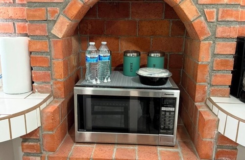 Acapulco Apartment | Lovely Casita, Quality Lodging by the Beach.