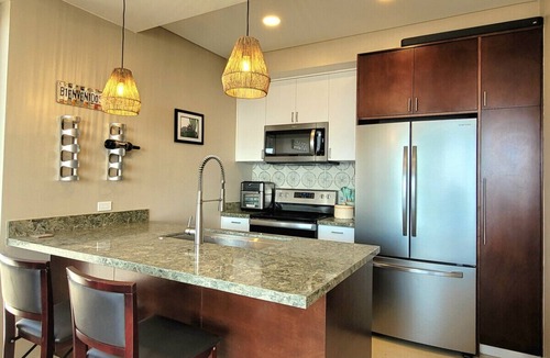 Primo Tapia Apartment | Lovely condo with Stunning Ocean View