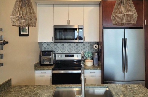 Primo Tapia Apartment | Lovely condo with Stunning Ocean View