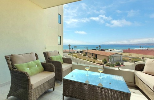 Primo Tapia Apartment | Lovely condo with Stunning Ocean View