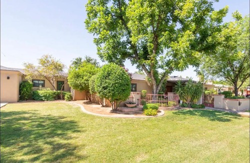 Camelback East House | Lovely Uptwn PHX Oasis!