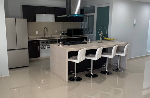 San Luis Potosi Apartment | LUXXURY APT. 5 MIN DOWN TOWN SLP