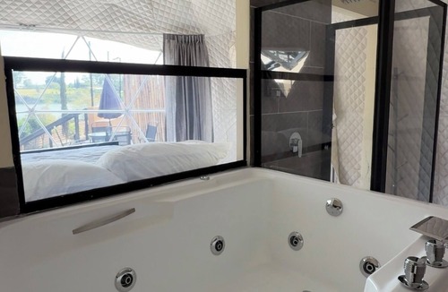 El Arenal Hotel | Luahara Glamping Domo Experience La Primavera - Presa de las Tortugas