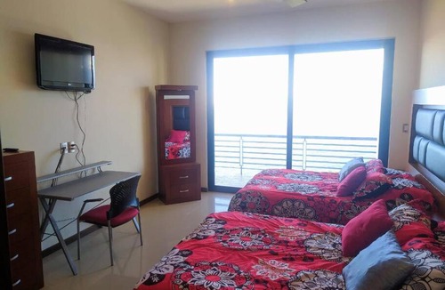 Balcones de Loma Linda House | Lujoso Penthouse con alberca privada para 15 personas en Mazatlán, Sin.