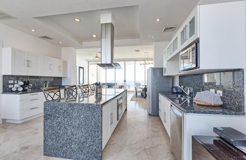 Puerto Penasco Apartment | Luna Blanca 1201 by Kivoya